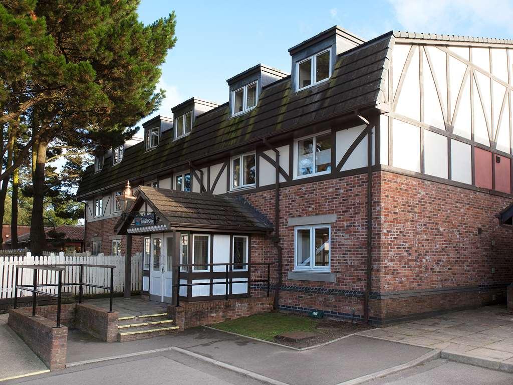 Travelodge Bournemouth Cooper Dean Экстерьер фото