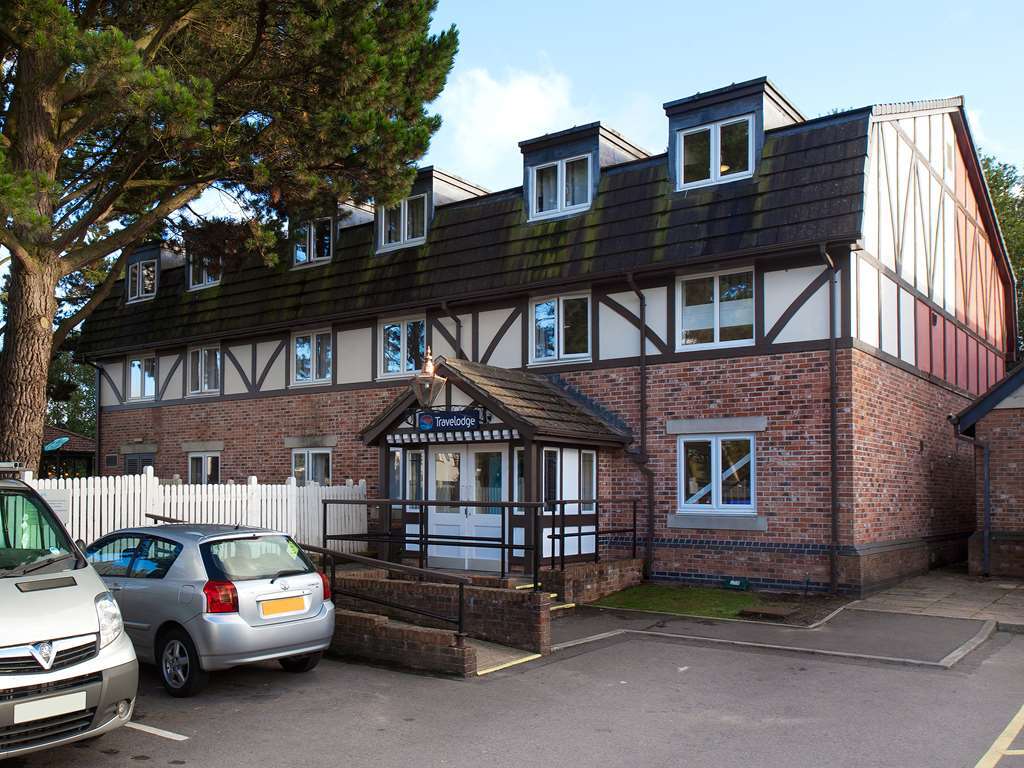 Travelodge Bournemouth Cooper Dean Экстерьер фото